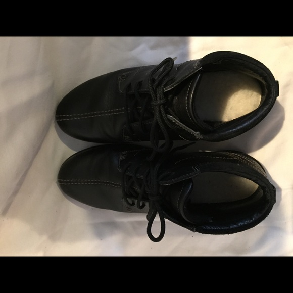 Wool lined boots - Picture 2 of 3